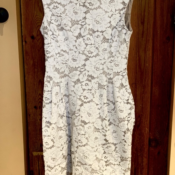 Vince Camotu White Lace Dreas - Picture 2 of 5